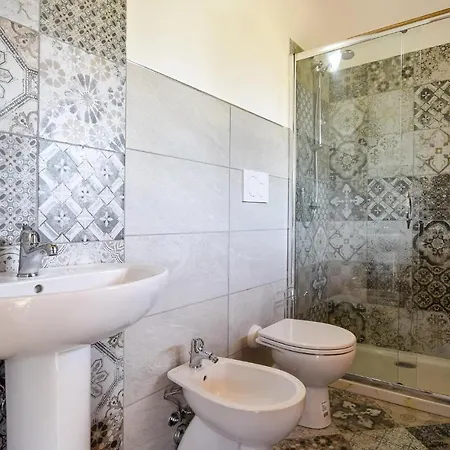 Apartment 1 Bedroom Stunning In *