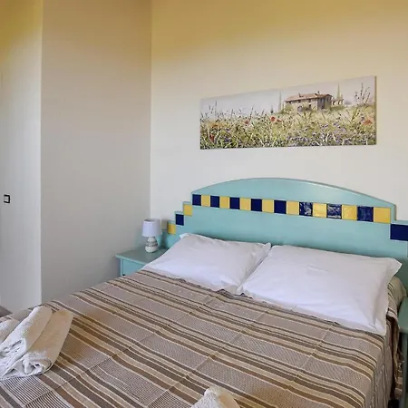 1 Bedroom Stunning In Apartment