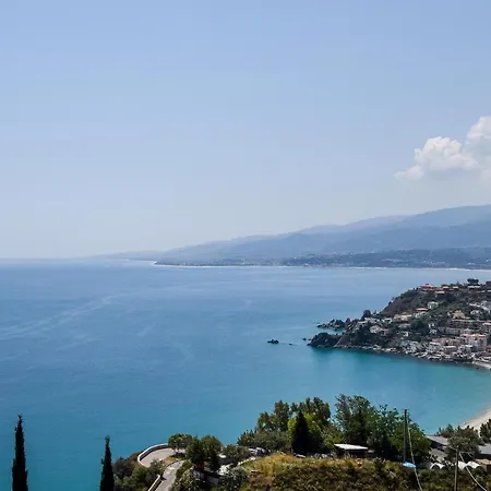 1 Bedroom Stunning In Zambrone