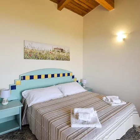 1 Bedroom Stunning In *