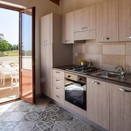 Daire 1 Bedroom Stunning In Zambrone